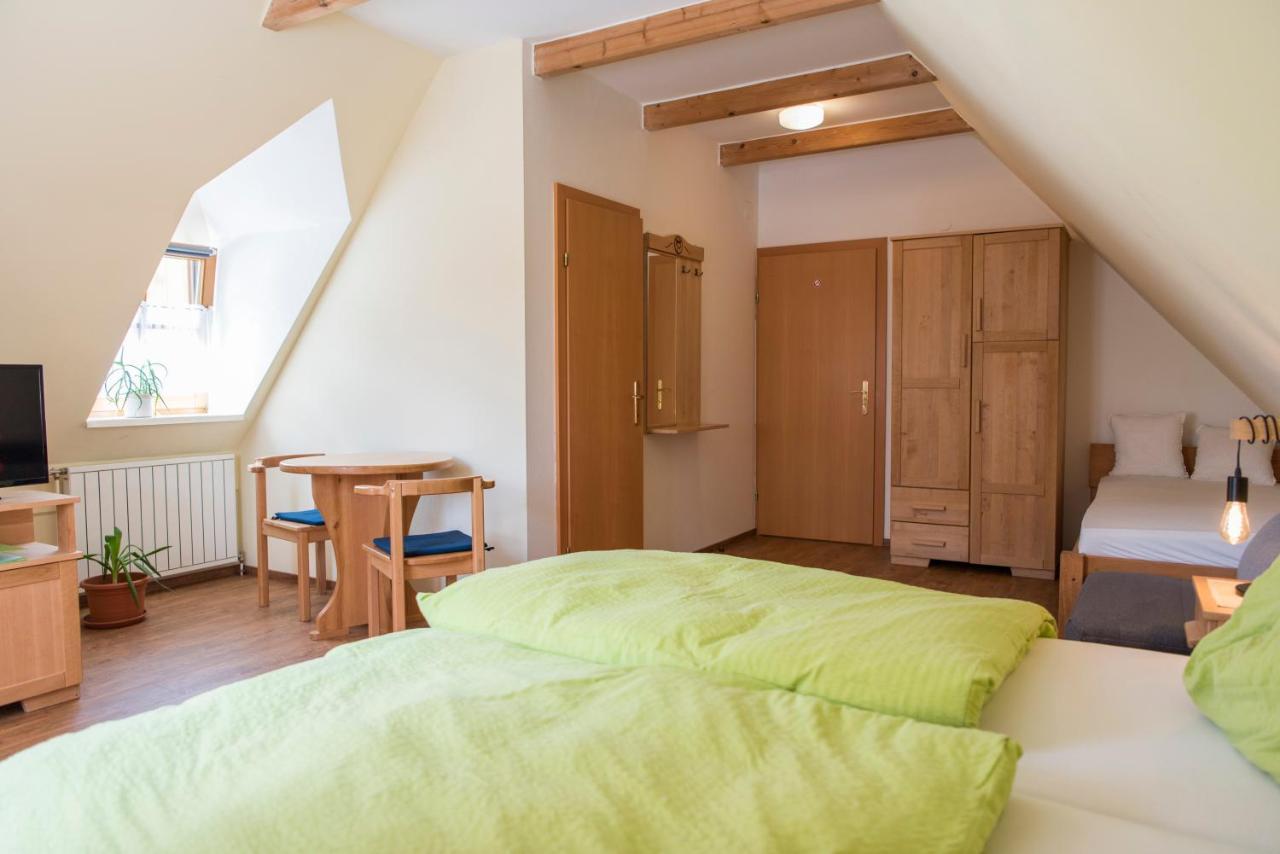 Heurigengasthof Prinz Krumau am Kamp Bagian luar foto