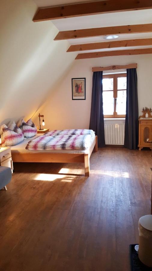 Heurigengasthof Prinz Krumau am Kamp Bagian luar foto